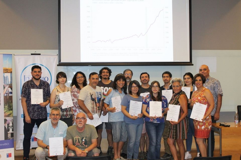 Finaliza con éxito la X versión del Curso de Economía para profesores de matemáticas y sociedad