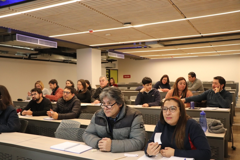 Curso de Economía para docentes en O’Higgins finaliza con éxito